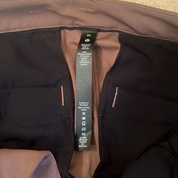 Lululemon men’s commission pants - Picture 5 of 14